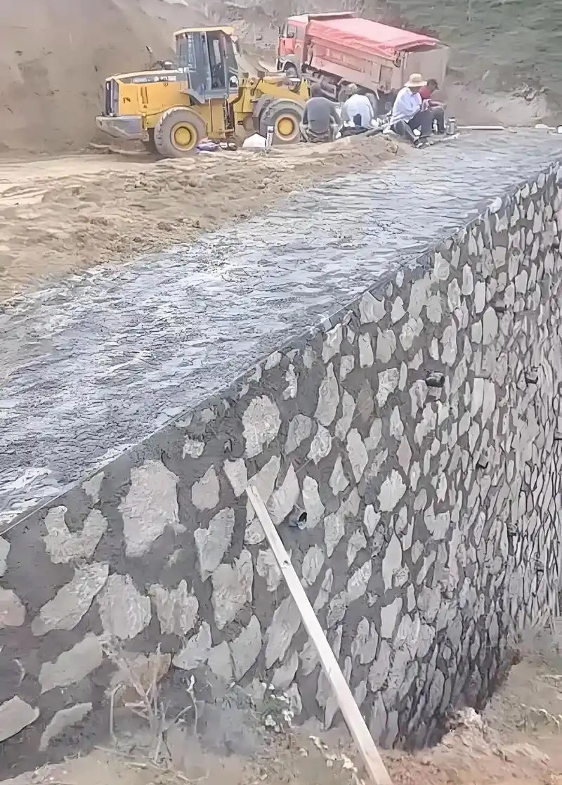 菏泽定陶区边坡加固
